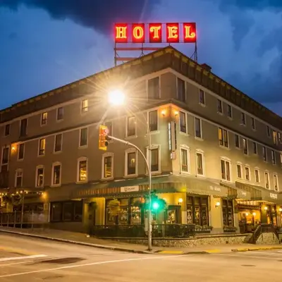Hume Hotel & Spa