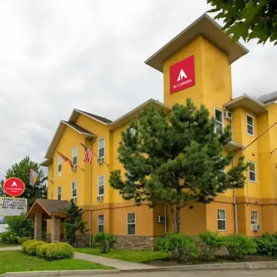 HI Kelowna Hostel