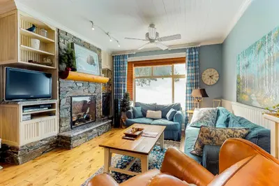 Gallery image of Aspens 4607 in Big White