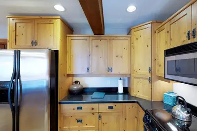 Gallery image of Rockridge 375 Snow Escape in Big White