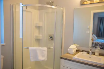 Gallery image of Downtown Whitehorse 4 bedrooms deluxe condo in Whitehorse