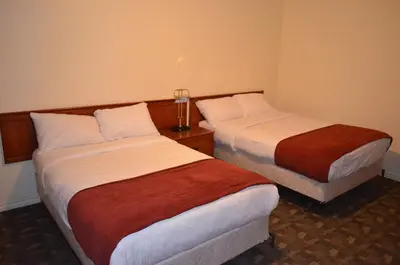 Gallery image of Two Hills Inn in Two Hills
