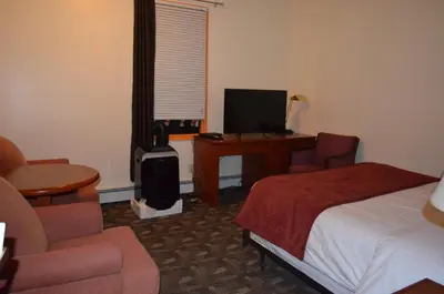 Gallery image of Two Hills Inn in Two Hills
