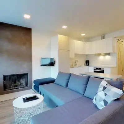 1BR and Sofabed at Whistler on the Lake