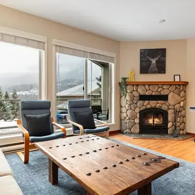 4BR in Blueberry Hill Estates