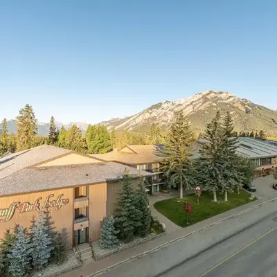 Banff Park Lodge