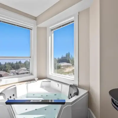 Seaview Executive Home