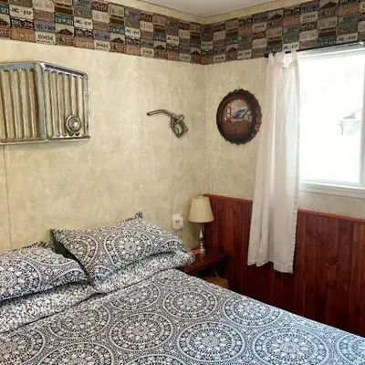 Jade City Motel