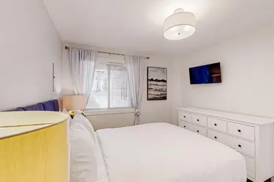 Gallery image of Ice and Cozy #116C in Big White
