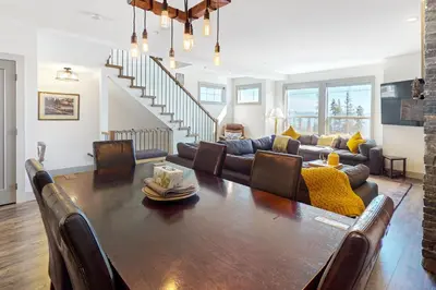 Gallery image of Grizzly Ridge in Big White