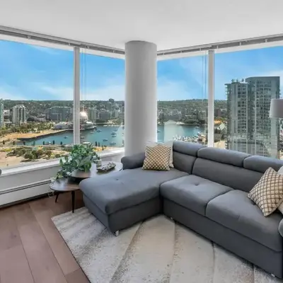 Spacious DT 2-BDR High-rise with view