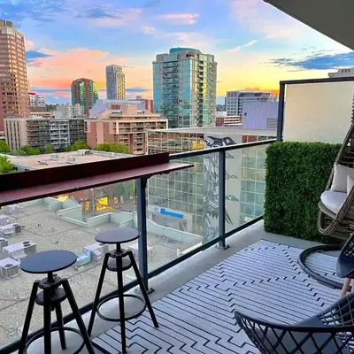LUXURY DT