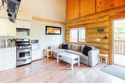 Gallery image of Lac Le Jeune #30 in Logan Lake