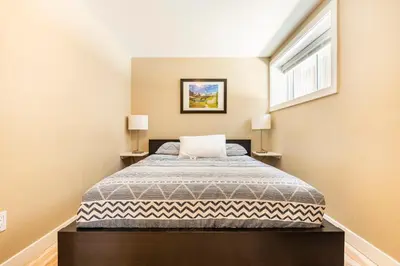 Gallery image of Cougar Street Mountain Rental in Banff