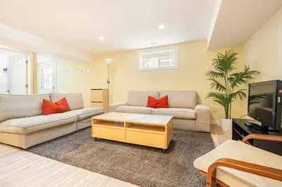Gallery image of Cougar Street Mountain Rental in Banff