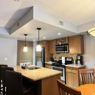 Perfect family 2-bed Condo with hot tub