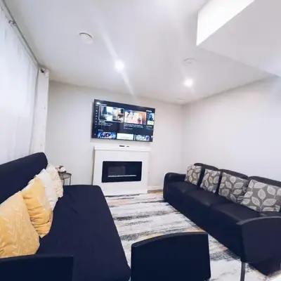 Cozy 2 Bedroom Suite